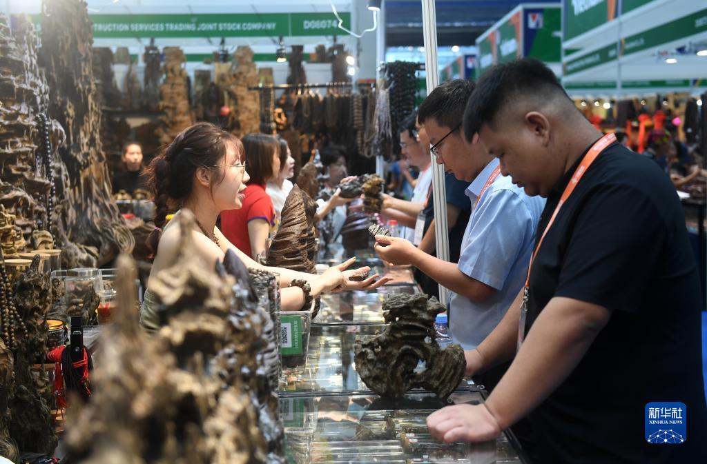 奔驰宝马游戏电玩城